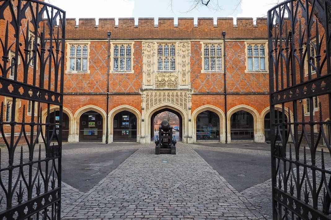 Eton signs Star Academies agreement to open sixth form colleges