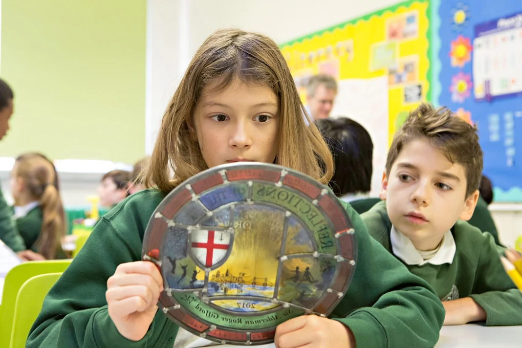 Year 6 competition: Design a roundel for the Lord Mayor of London