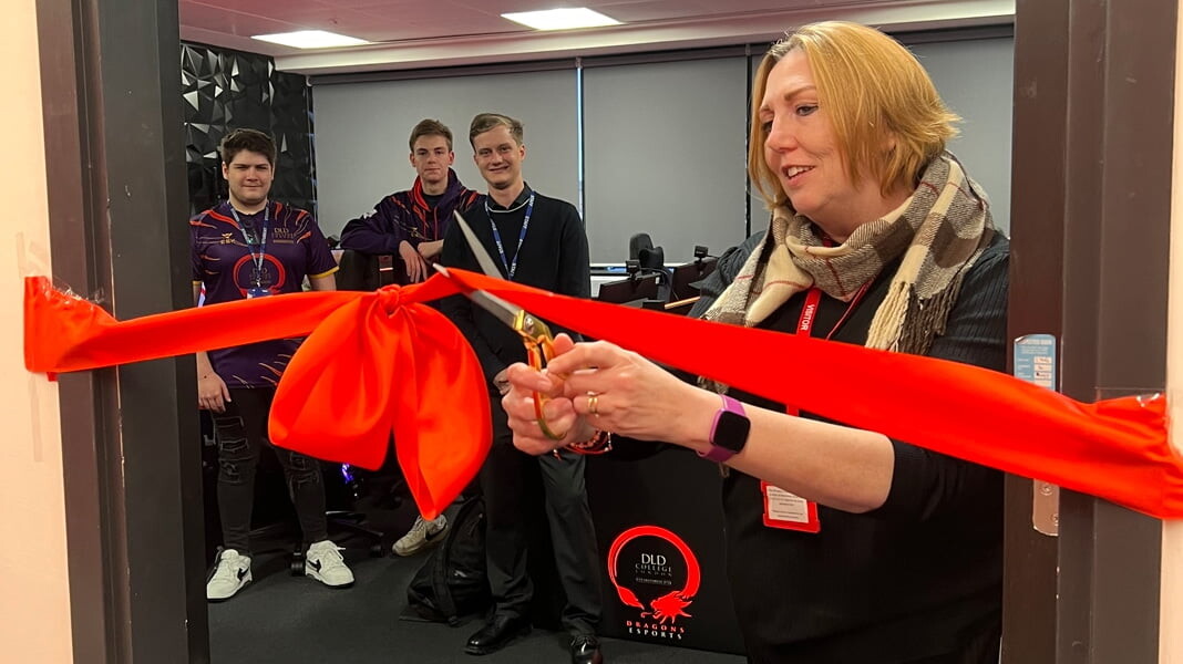 DLD College London unveils Esports Suite