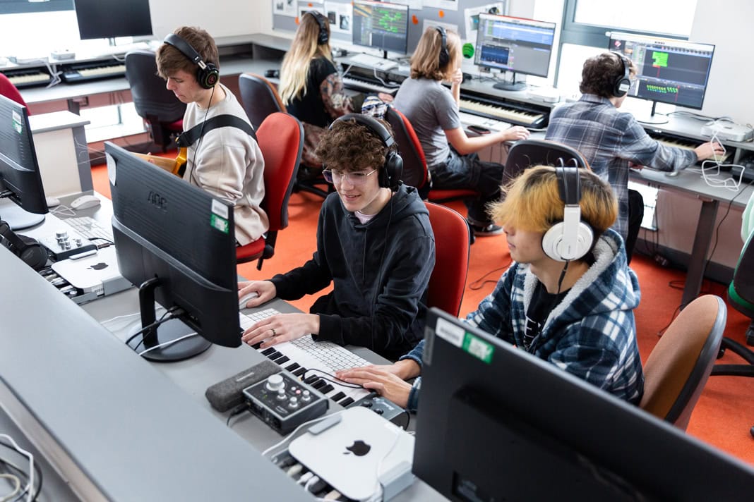 Parents' guide to state boarding schools
