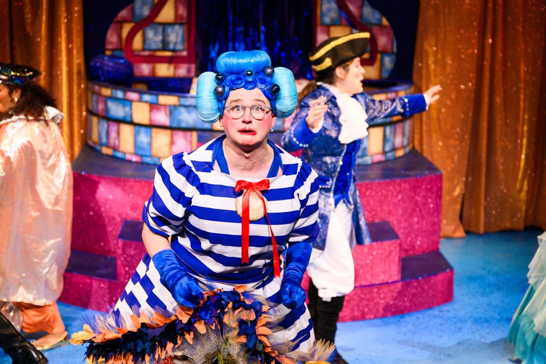 What a pantomime